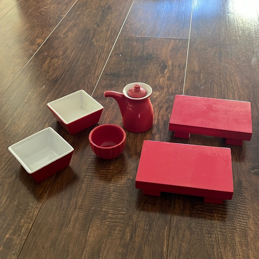 Crate & Barrel Sushi Set